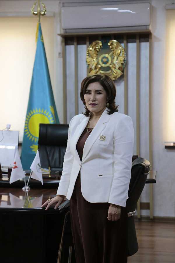 Директор колледжа